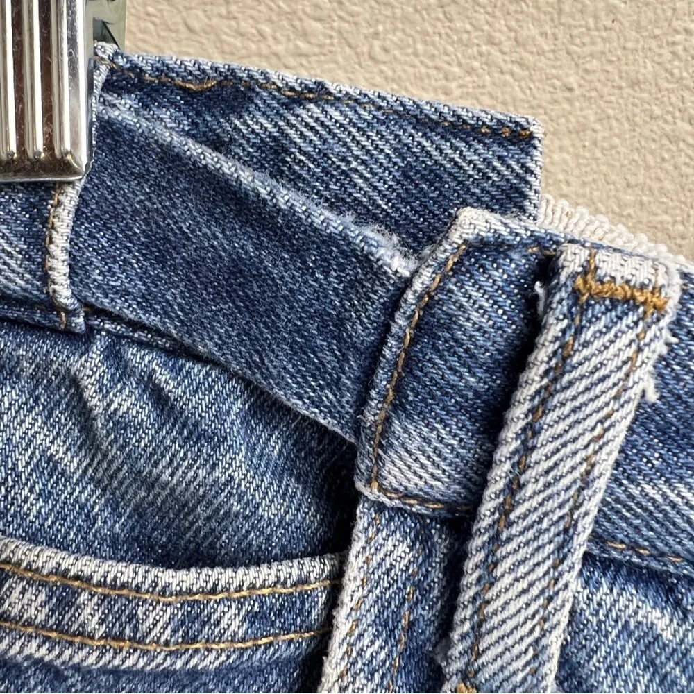 L.L.Bean Men’s comfort Waist Jeans. Straight Leg. Medium Wash. 38X29